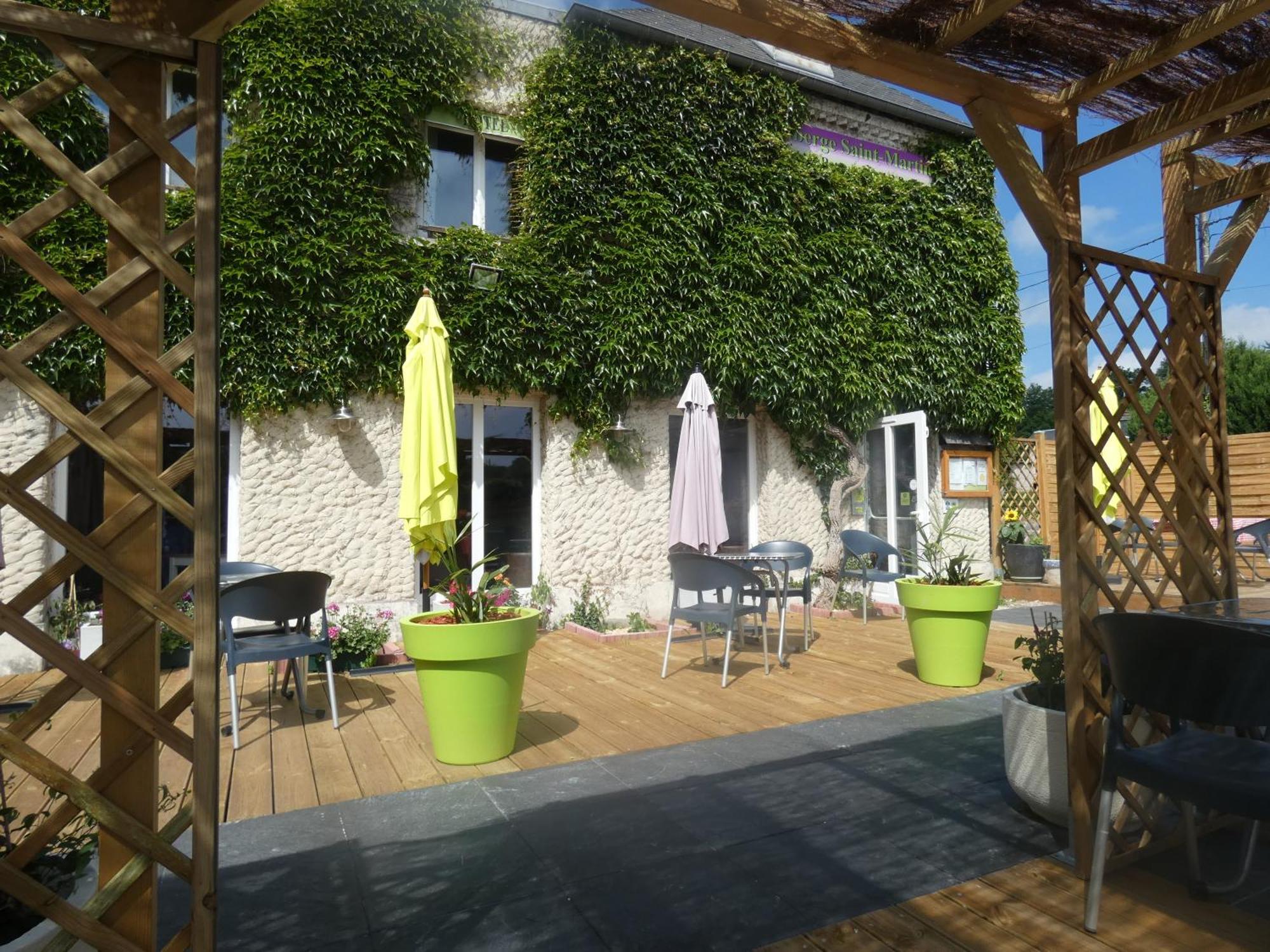Logis Hotel Restaurant Auberge Saint Martin Surville  Exterior foto