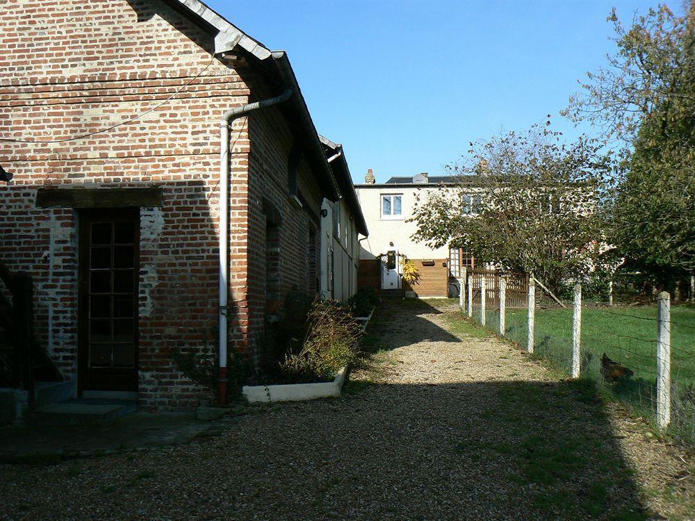 Logis Hotel Restaurant Auberge Saint Martin Surville  Exterior foto