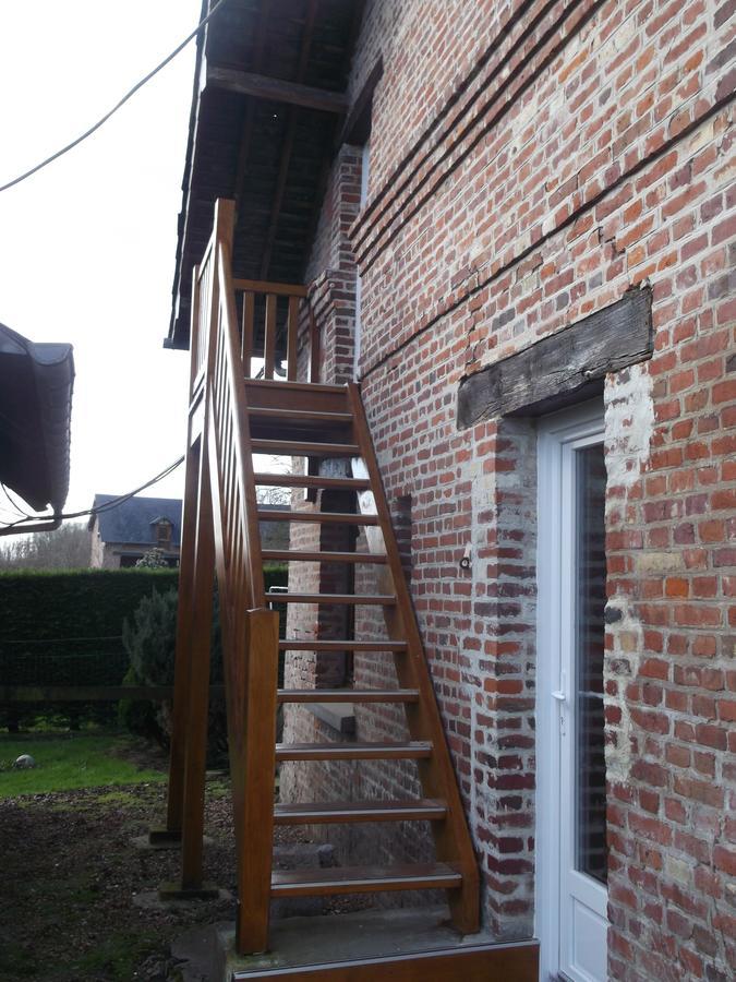 Logis Hotel Restaurant Auberge Saint Martin Surville  Exterior foto